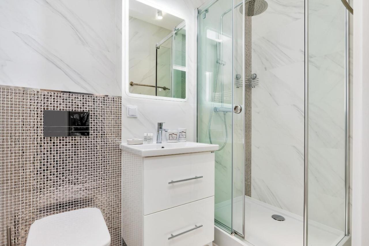 Premium Apartments Lissa By Noclegi Renters ชวีโนวิชแจ ภายนอก รูปภาพ